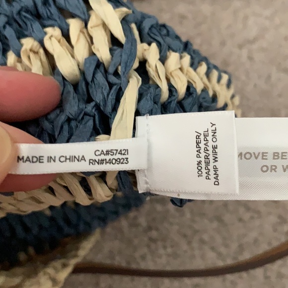 LOFT Straw Beach Bag With Pouch New Without Tag - Picture 8 of 10